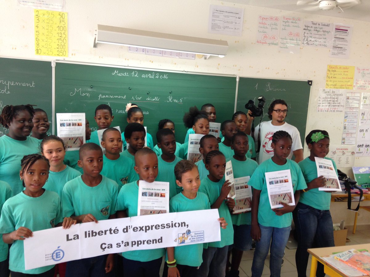 La classe USEP de l'école H.Williams avec un journaliste du St Martin Week @LaSpme @EducationFrance <a href="/usepnationale/">USEP nationale</a>