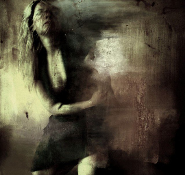Dark Beauty tweet media