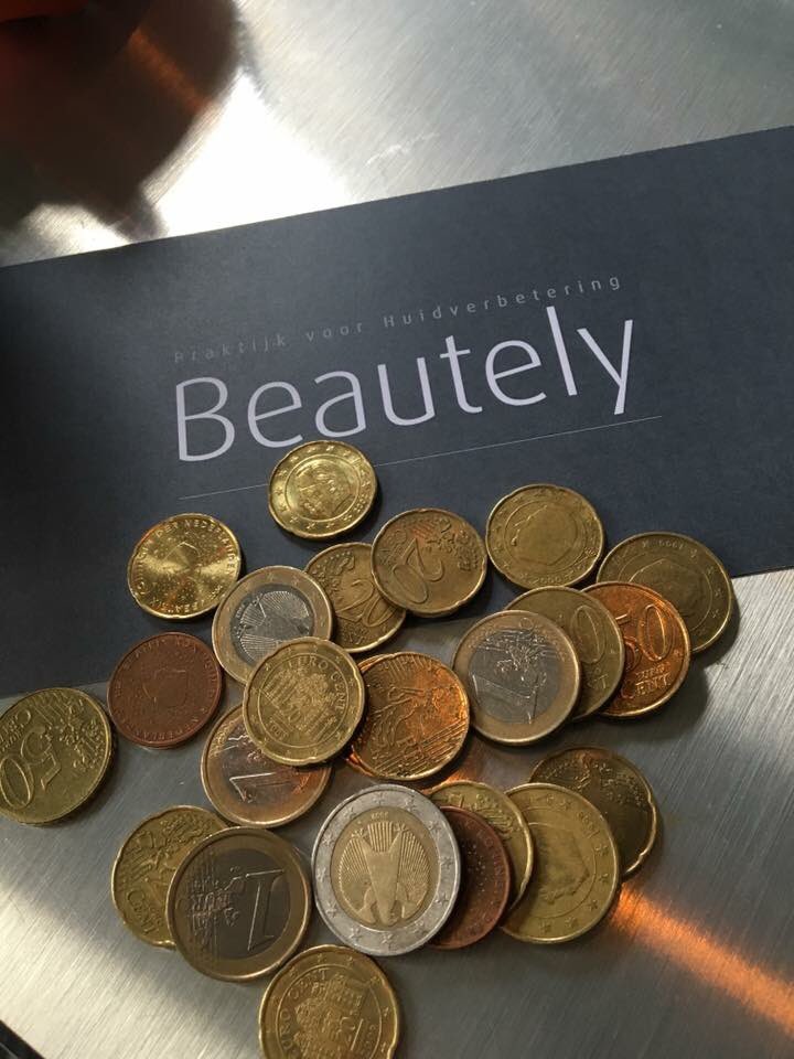 Beautely_Zwolle's tweet photo. Ik heb gespaard met klusjes doen, en wil ik een cadeaubon aan mijn moeder geven van haar favoriete winkel
Myrthe, 8j https://t.co/DMJsrVpP5k