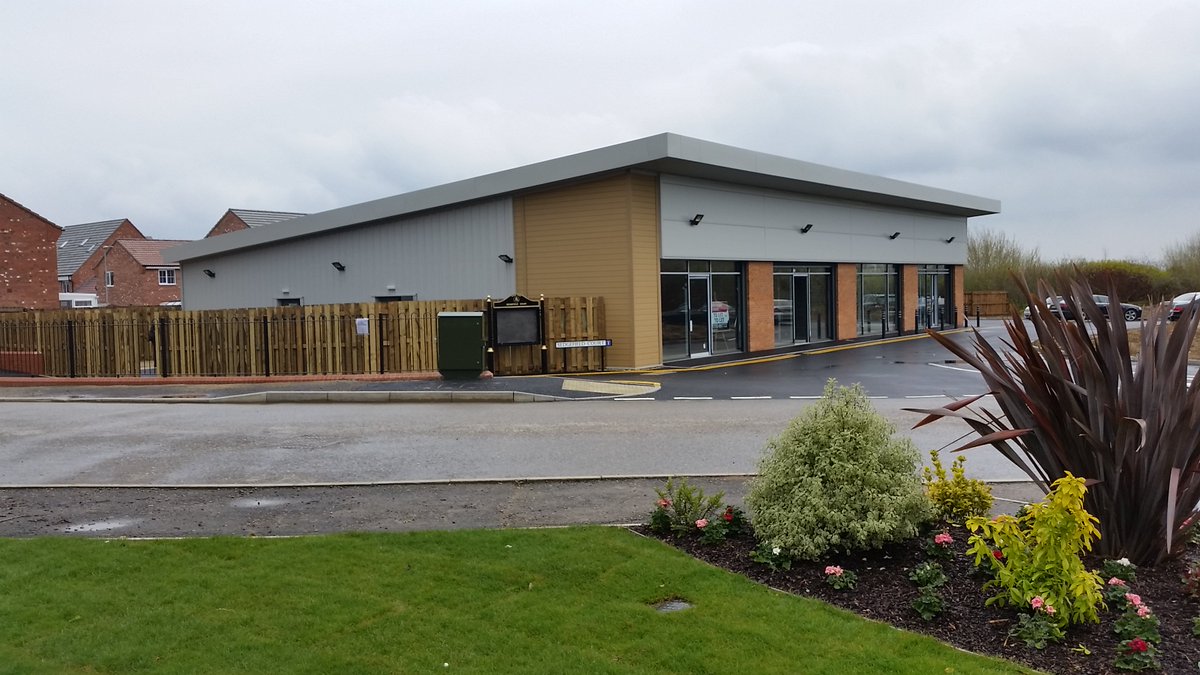 Warwick Burt (@warwickburt) on Twitter photo ELSEA PARK BOURNE LINCS PC Day today!! Co - Op & Barnardos ready to move in, onto the next one! <a href="/BCALconsulting/">BCAL Consulting</a> ELSEA PARK BOURNE LINCS PC Day today!! Co - Op & Barnardos ready to move in, onto the next one! <a href="/BCALconsulting/">BCAL Consulting</a>