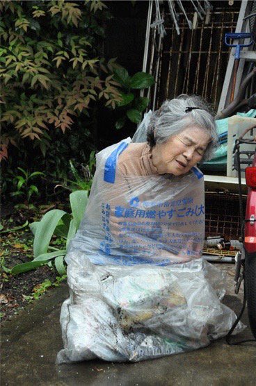 1alkebulan's tweet photo. "haven't seen you in a while. how's life been treating you?" https://t.co/laNH39RVp3