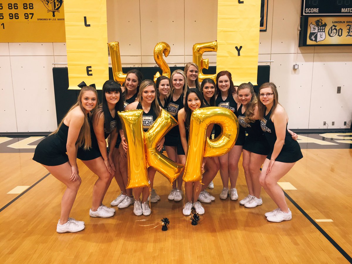 LSE Cheer tweet media