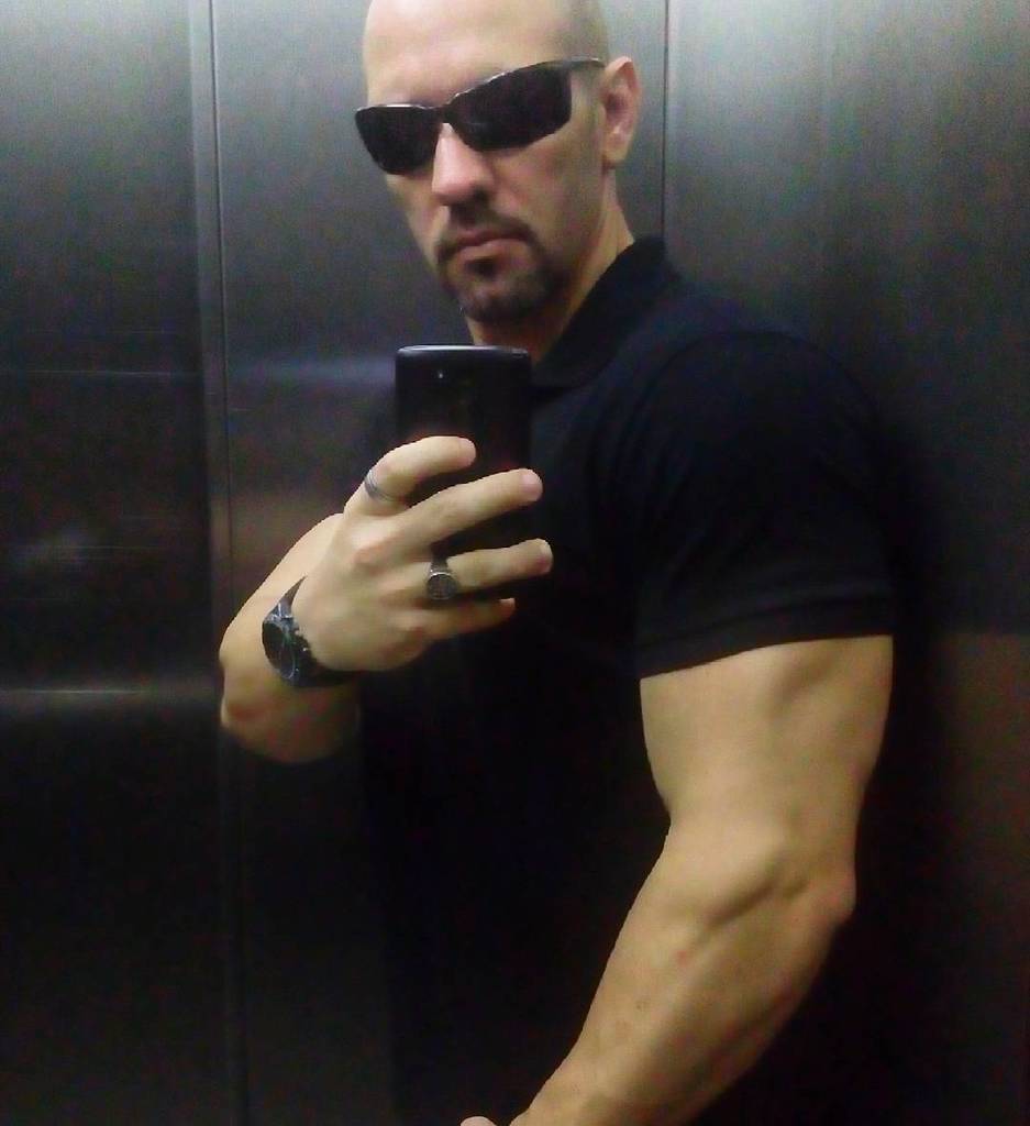 instacopacabana's tweet photo. Hora de trabalhar!! Fui 👀😎 #academia #bomdia #fe #cafe #terca #goodmorning #bodybuildingmo… https://t.co/KcZSsrVUpW https://t.co/n2i7nR2UuF
