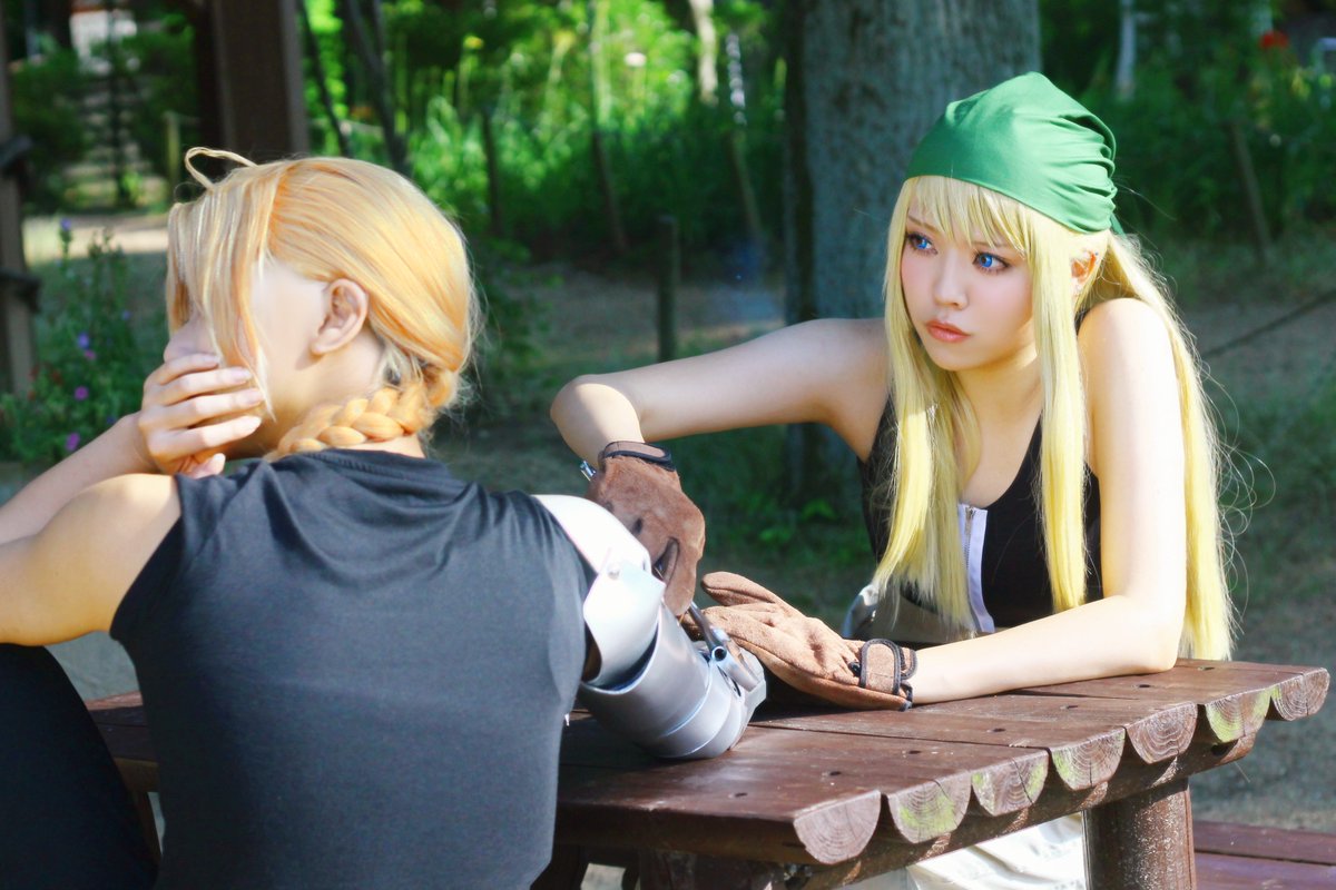 れな ウィンリィと中尉やってます もっとハガレンやりたい だいすき 鋼喫茶は永遠 鋼錬レイヤーさんと繋がりたい 鋼の錬金術師 ハガレン実写化もいいけど私のハガレンコスプレ写真を見てくれ T Co Hgpynjzejq Twitter
