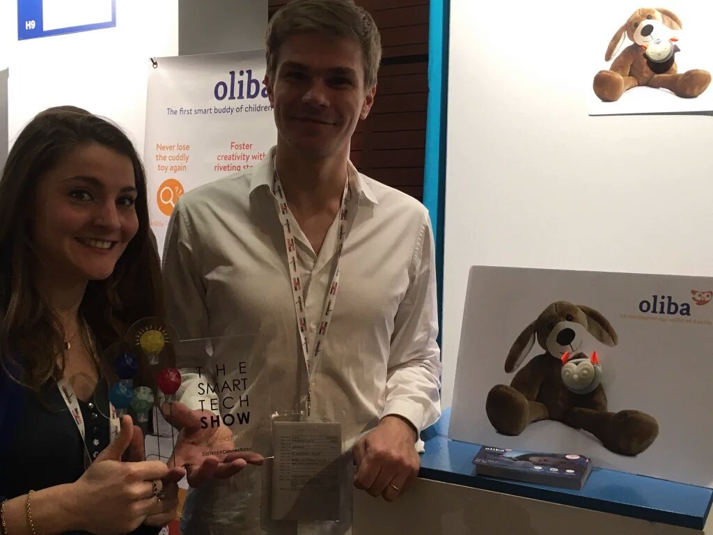 Willa_off's tweet photo. Bravo @bonjour_oliba (promo 2014) lauréat du #SmartTechShow Award ! #IoT cc @LaFrenchTech https://t.co/LZ5MHaE2FY