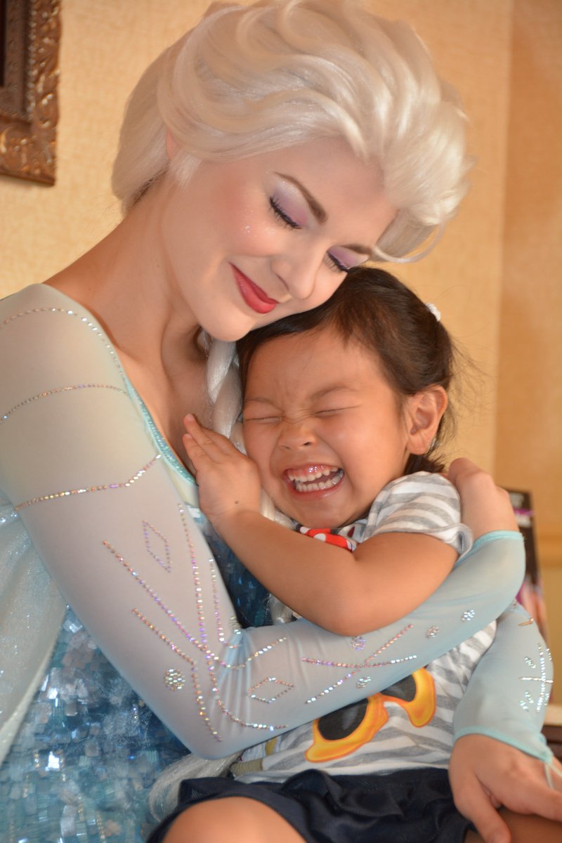 This is the moment four-year-old Emma's wish came true. #WishGranted #Joy