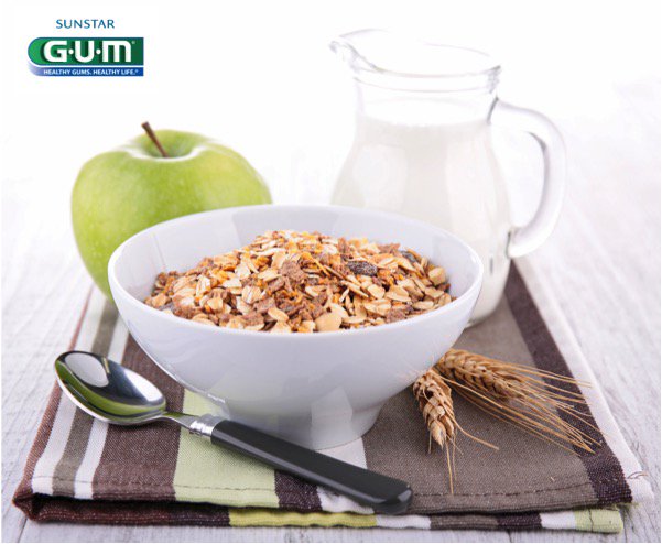 LabCollado's tweet image. ¿Sabías que comer frutas, cereales y lácteos ayuda a tener una mejor salud bucal? Inclúyelos en tu dieta...