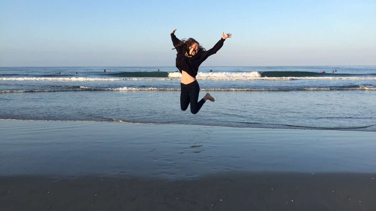 lisajackman's tweet photo. Happy 15th birthday! ❤️☀️ @lucy__jackman  I love your smile. 😊 xoxo https://t.co/zdnFuTunNd