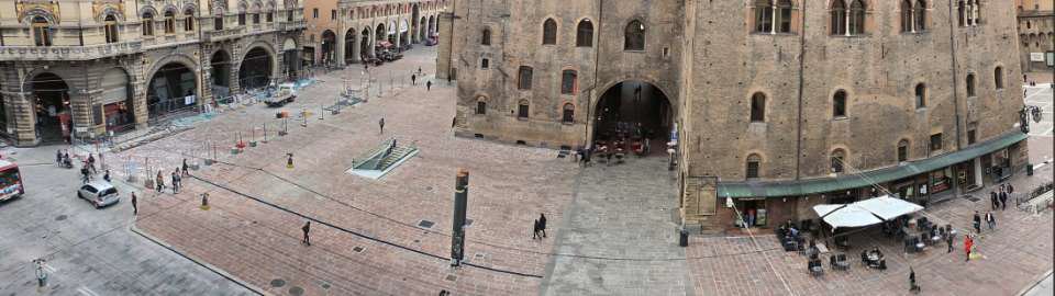 FondazioneIU's tweet photo. Inaugurata la scorsa domenica 10/04 la nuova #piazzaReEnzo riqualificata https://t.co/vXjked2BoO
#dinuovoincentro https://t.co/Pn2bGmfmsk