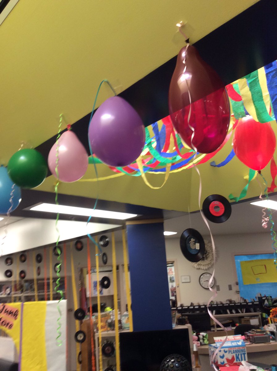 esmstechsperts's tweet photo. We're almost done! @Scholastic @ESMSLibrary #ESSDexcels https://t.co/Vw1KdH5Ng8