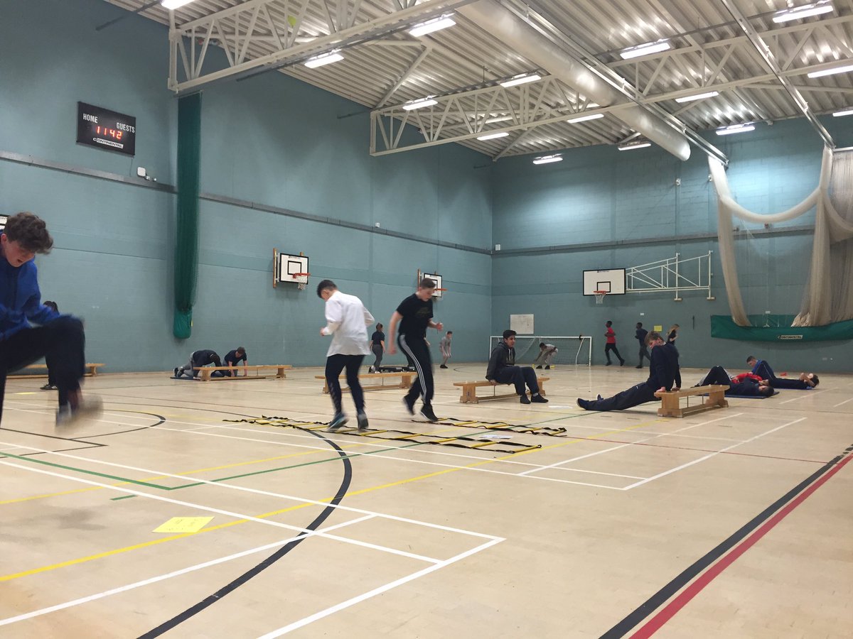 BA__Sport's tweet image. Great circuit session with our GCSE learners!! Certainly tired them out 💤 #methodsoftraining #practicaltheory