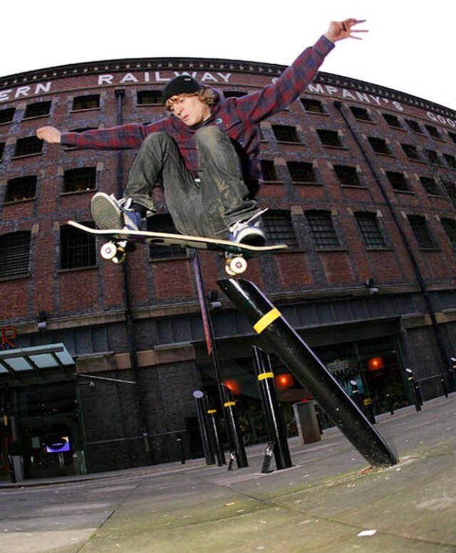 BlackSheepMCR's tweet photo. Freight train pole jam by #LewisThreadgold πͺ
#BlackSheepFamily #Manchester #Skateboarding
π· #RockDaSkulls https://t.co/fewvfAbiGZ