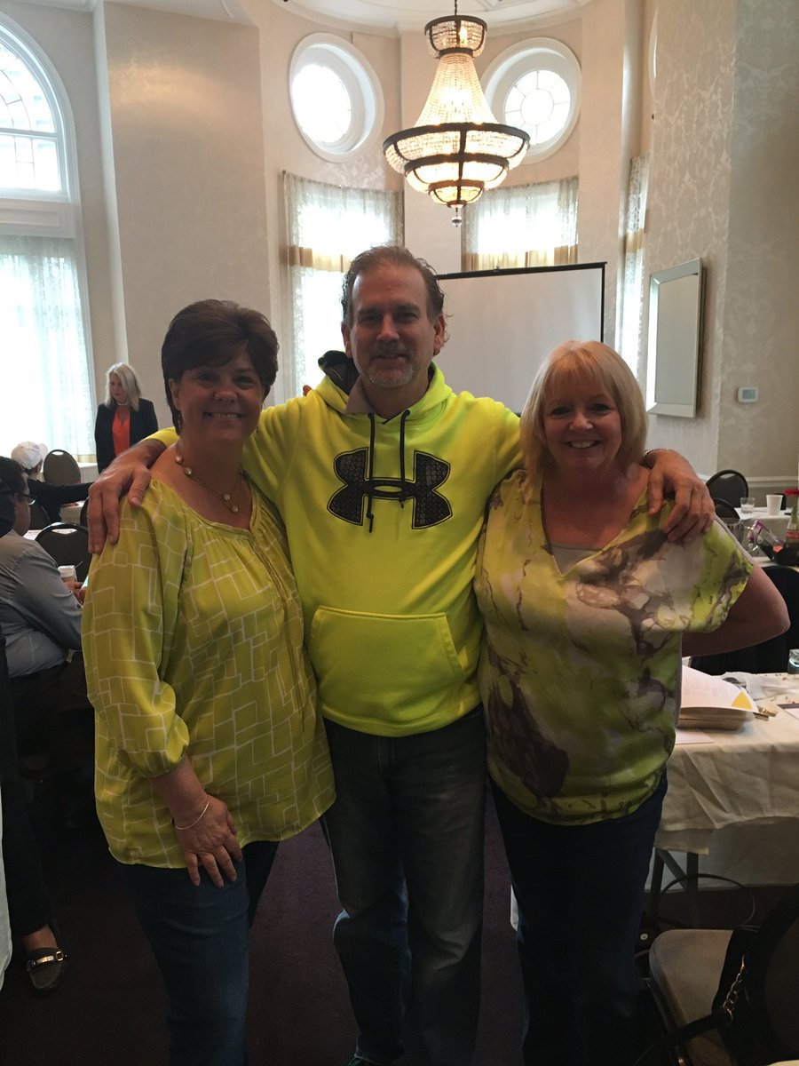 janetpclark's tweet photo. I didn't get the memo...? #CFLane https://t.co/oGfXCmBsTM