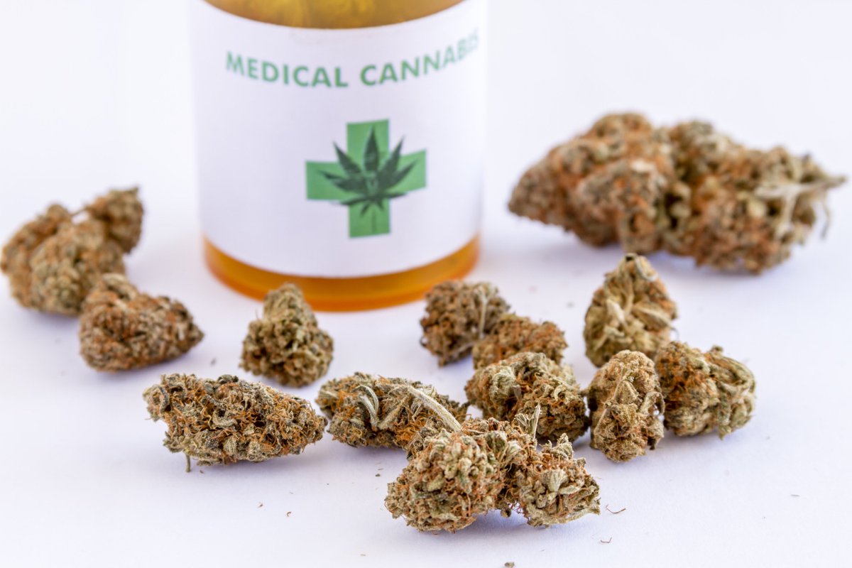 Alpine_Labs's tweet photo. 'Why cannabis SHOULD be prescribed to patients' https://t.co/3PTsl8XgjS https://t.co/FdT7CBzpWP