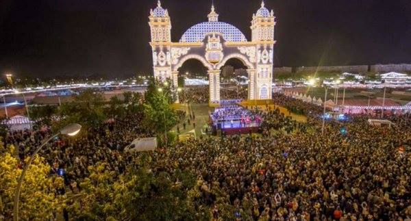 ManerasArq's tweet photo. Aquí estamos los Sevillanos,dejando nuestro dinero en #panamá
#invierteEnTuPais #panamapapers #sevilla #Feria https://t.co/W9d6h5Bfpn