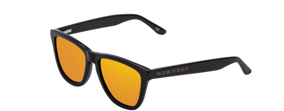 HawkersCo's tweet photo. Entre todos los que suban una foto con el voto, podrán ganar 1 Hawkers de nueva colección. https://t.co/mGcqE8RWoo https://t.co/O49NQafYjd