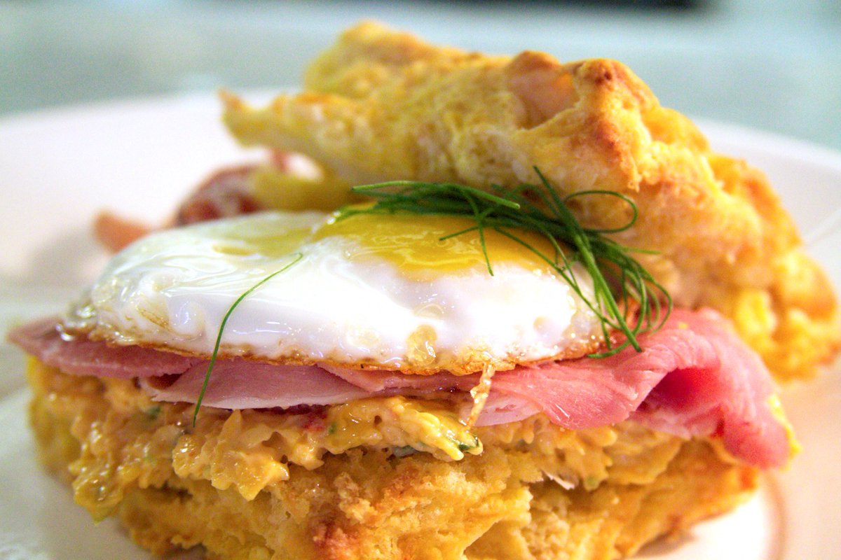 ThrillistDC's tweet photo. Time to spring clean your usual #brunch picks. 10 new spots that need to be in the rotation: https://t.co/N9kAmvKlXu https://t.co/WZ68vPYse3