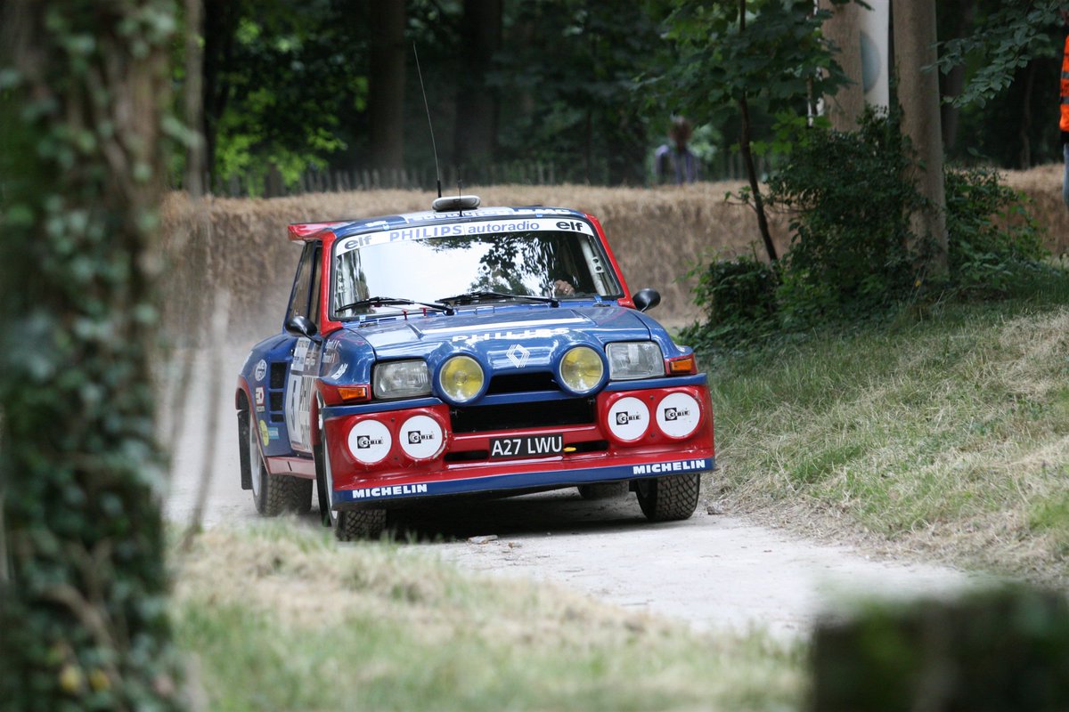 CarKeys_UK's tweet photo. Staff writer @SteGoldasz has chosen today's #TurboTuesday, and it's the #Renault 5 Maxi Turbo rally car! https://t.co/CW8hA1WN6k
