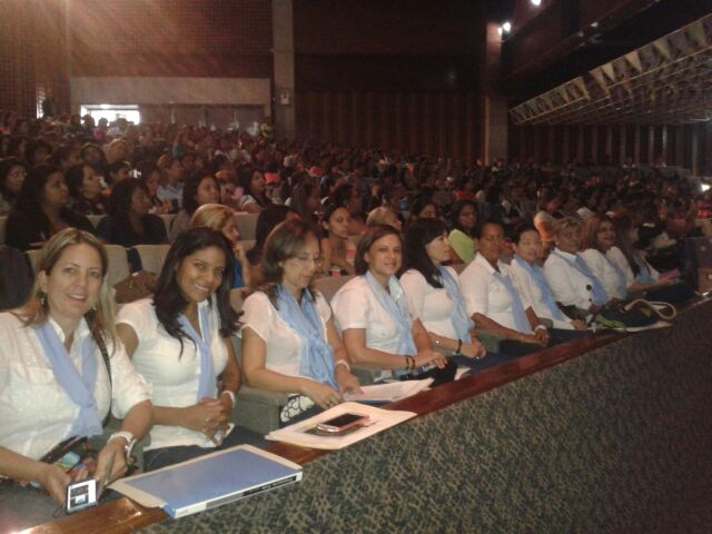 dferika's tweet photo. Equipo de #inicialmiranda presente en la 1er encuentro interactivo de educación inicial de @EducaMiranda https://t.co/PQIaAhpZCY