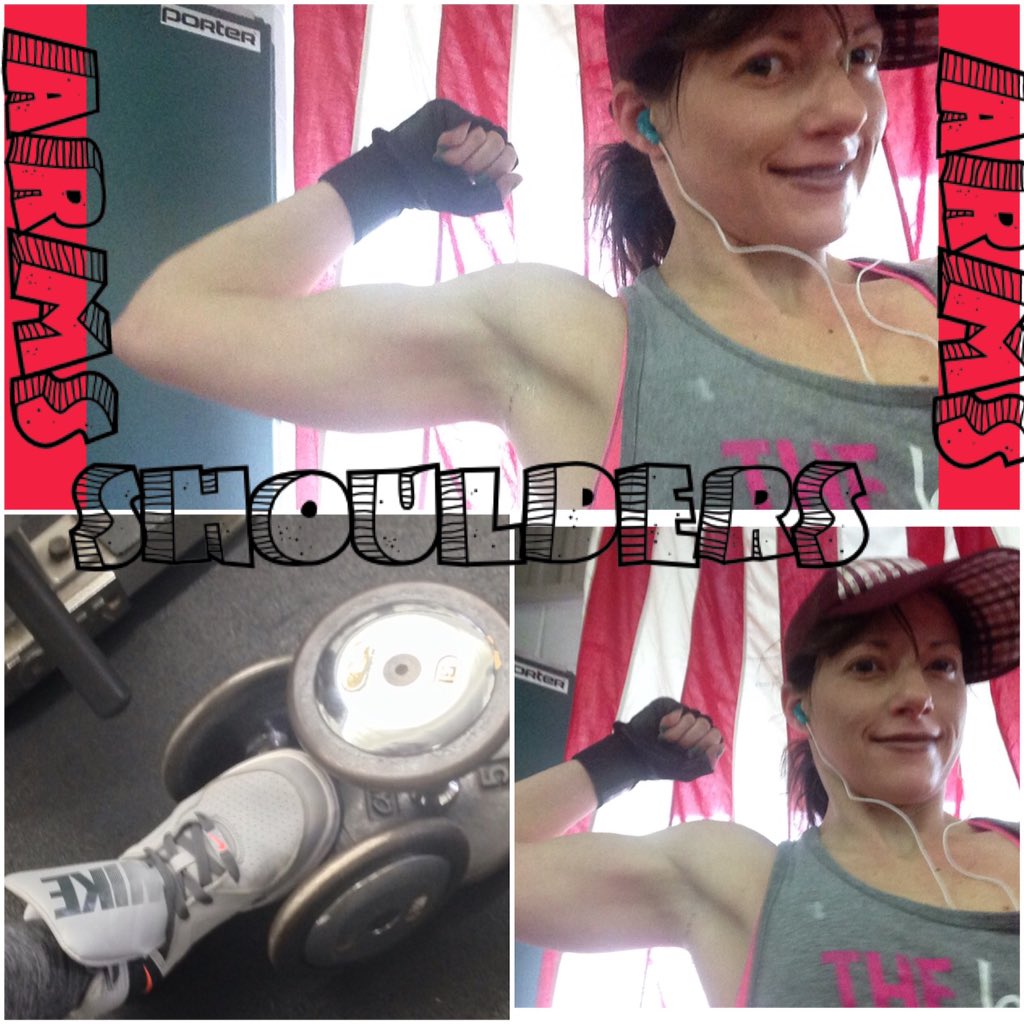 Dreamachine33's tweet photo. Arm and shoulder work #bodybuilding #arms #delts #USA #bikinitraining #ifbb #npc #gopro #crossfit #fitness #gymlife https://t.co/MfUATG23vj