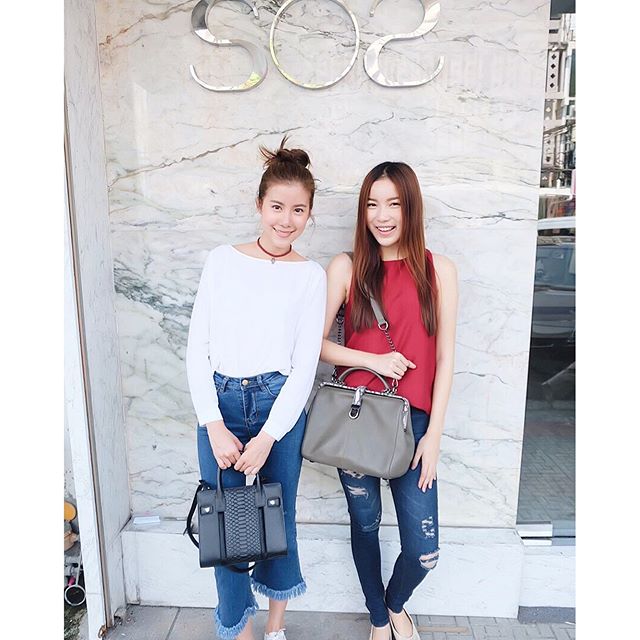 นัดช้อปปิ้งก่อนแยกย้าย <a href="/esthersupree/">เอสเธอร์ สุปรีย์ลีลา</a> <a href="/sos/">SOS</a>.senseofstyle