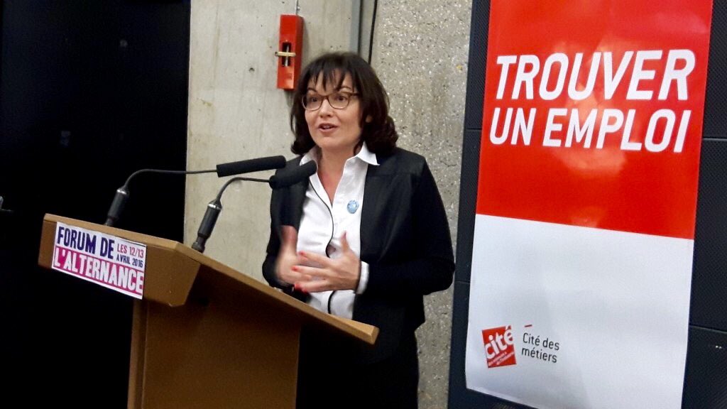 eddieait_of's tweet photo. Ce matin, inauguration du Forum de l'alternance par @AnnickGirardin  #FA2012 #fonctionpublique https://t.co/ij7ErppR1I