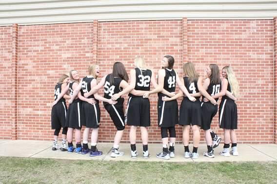 IaBarnstormersW's tweet photo. These girls are ready to play! #MillCityInvitational #WeRComin4Ya https://t.co/97ioehSU3i