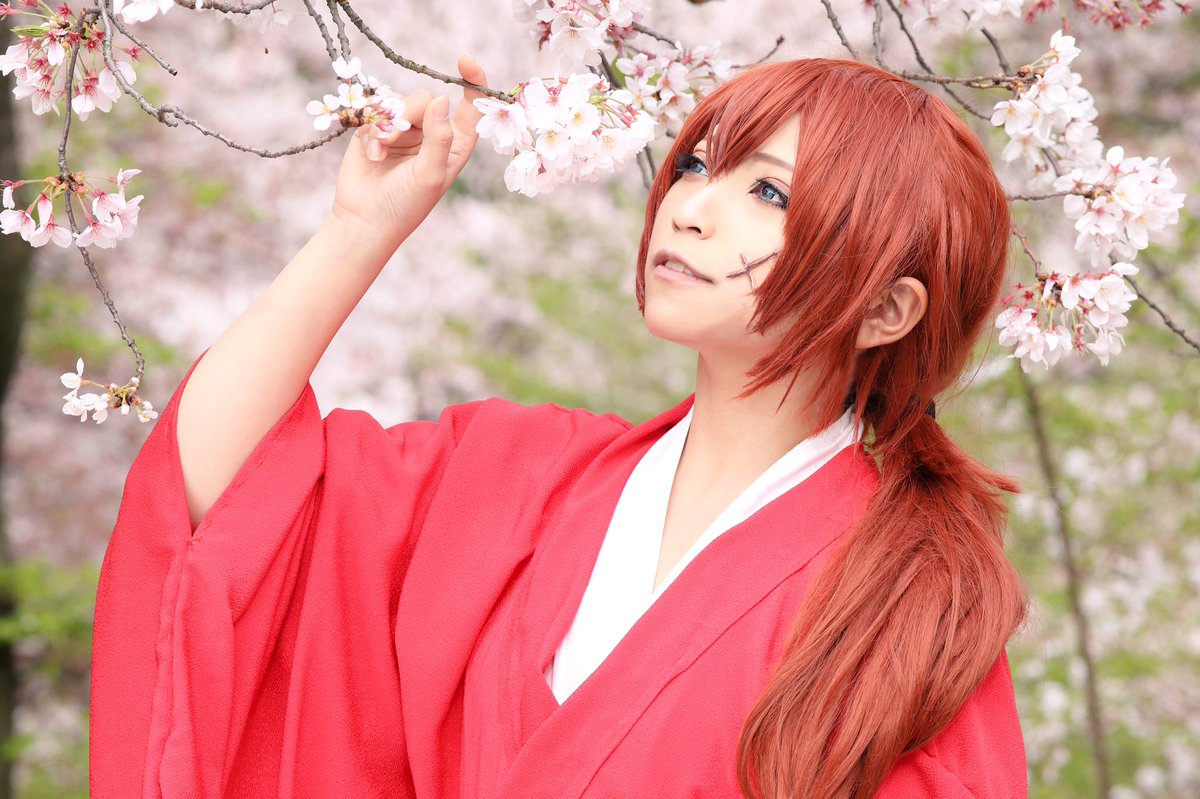 アサ るろうに剣心 緋村剣心 Photobyユージ Yujistarship 桜ロケで剣心してきました 散る前に出来て良かった W るろうに剣心 コスプレ T Co Rc068khd