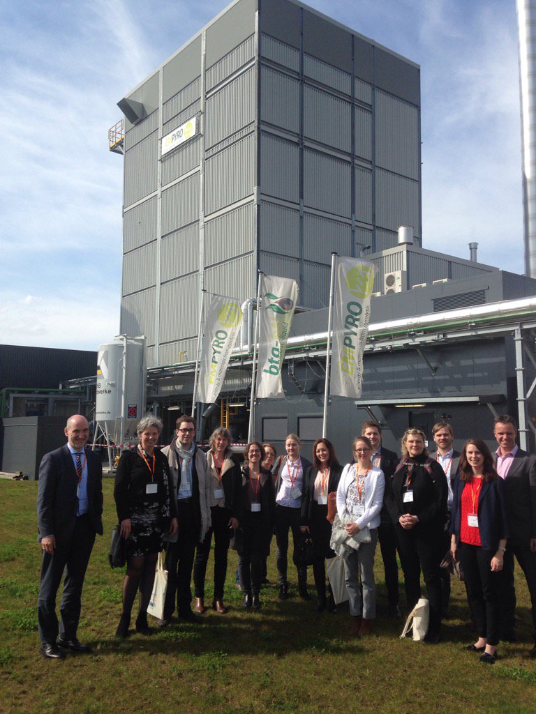 keeskwant's tweet photo. #beu2016 visit @Empyro1 by delegates @IEABioenergy #PyrolysisPlant https://t.co/INHquJkvBO