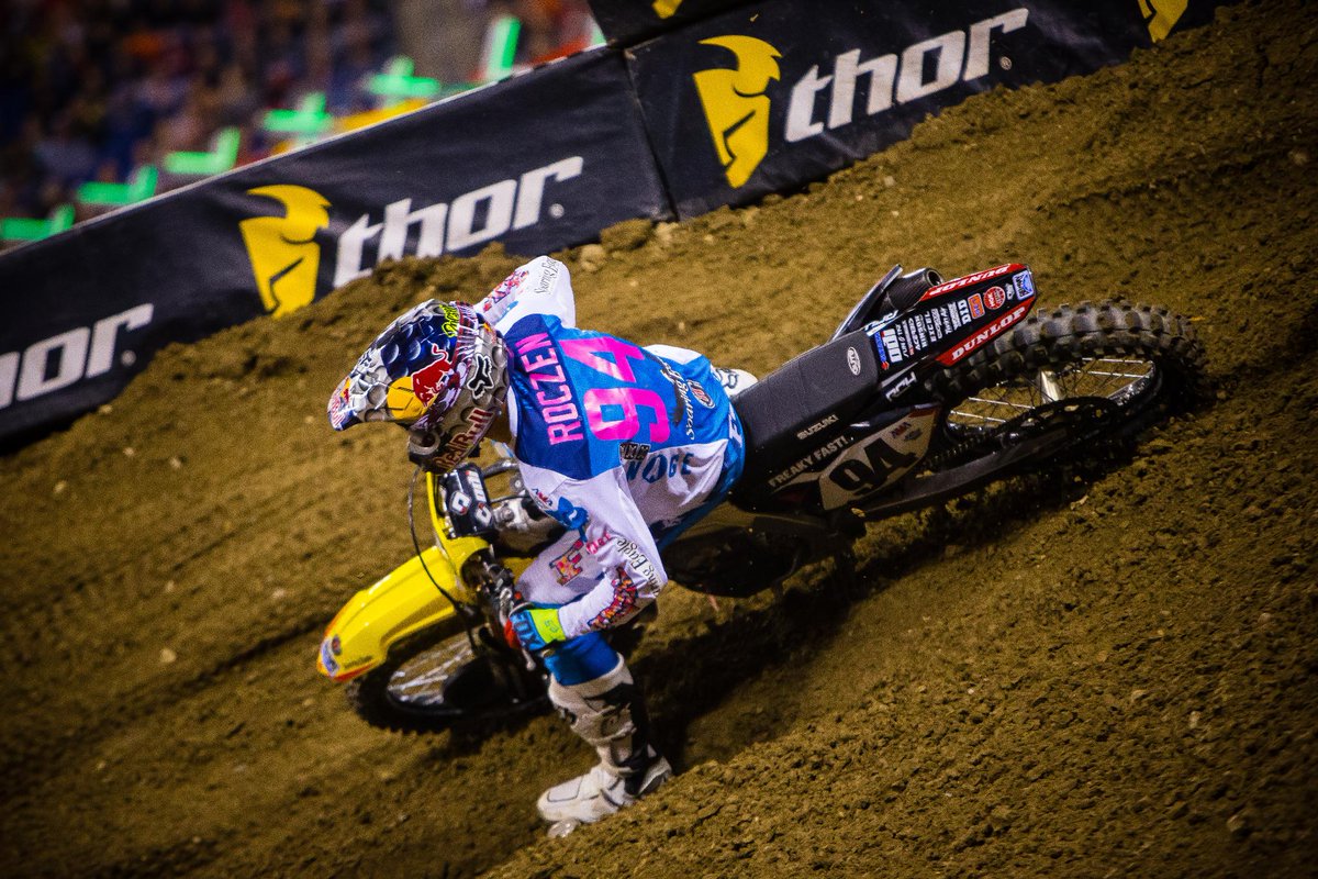 SupercrossLIVE's tweet photo. There was plenty of traction for @KenRoczen94 to rip the corners in Indy! #SXonFOX #SupercrossLIVE #TurnTuesday https://t.co/0IsMLxBfIN