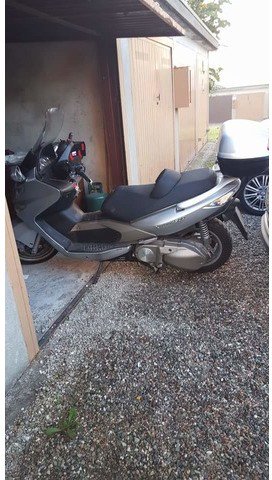 Ennunci's tweet photo. #Kymco 500 del 2006, 23000 km... https://t.co/E8Fr2CFVXx https://t.co/YxvHeJBLwO