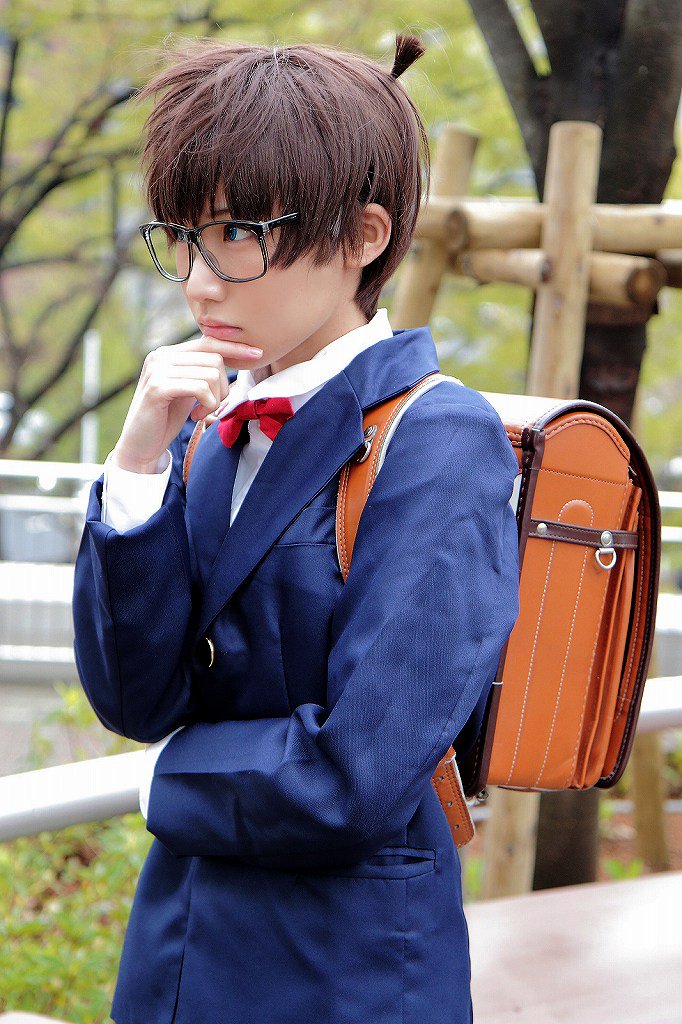 ひでw ちなみに毛利小五郎のウィッグ やスーツ昔のままです このスーツおっちゃんやる為に買ったやつだけど 今布から作り直し中 ついでにコナンのも ウィッグもナベアツに見えんよう作り直すwとにかく二人共リニューアル予定 W B T Co