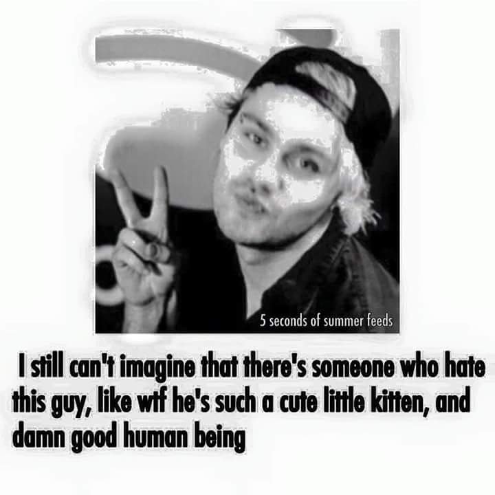 fivesosfeeds's tweet photo. Srsly michael clifford https://t.co/Z0BlIEWkFS