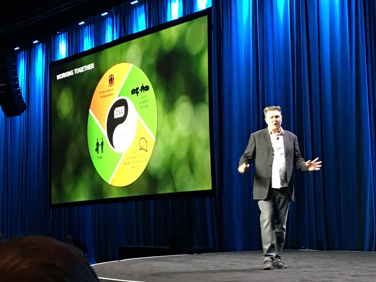 JimFromAus's tweet photo. AMP sales excellence candidate AUSSIE AUSSIE AUSSIE OI OI OI !!!!  #GSCTechCom16 @UXCLimited @CSCAustralia @CSC https://t.co/CIpJngSfRZ