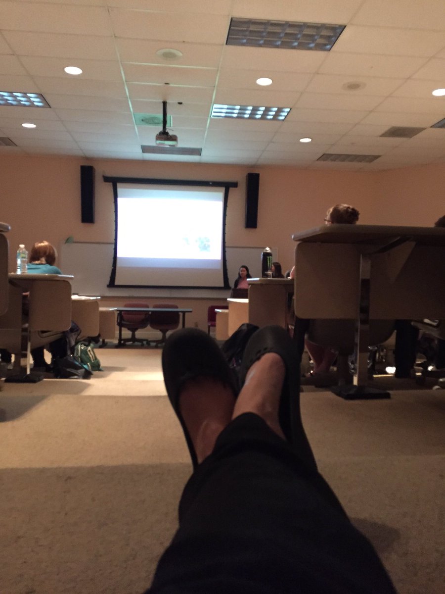 AppliedCC's tweet image. It's floor room only in here! #SpearsFest2016 #ccofsc