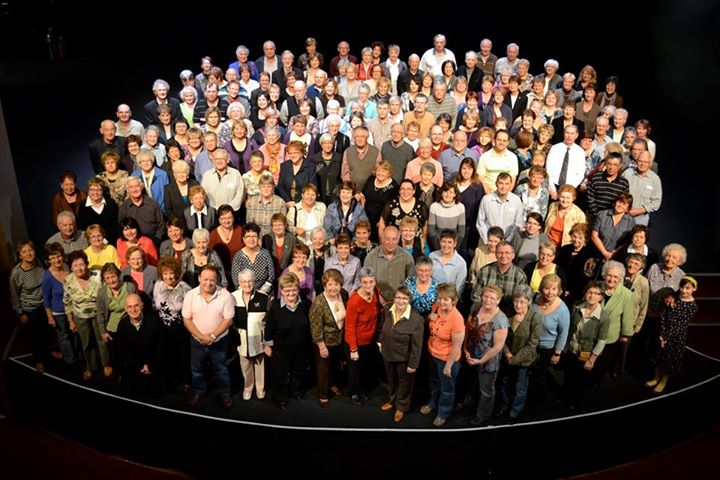 #nationalvolunteerweek Our great volunteer team (c. 2011) Notre équipe de bénévoles! #semainedelactionbenevole