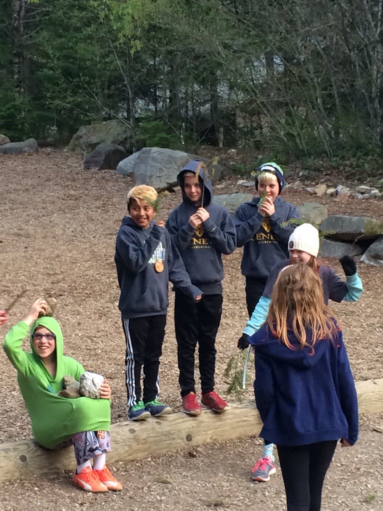 SteveRuthford's tweet photo. Mountain School Madness! #envirolearning https://t.co/U0LdH4dEBl