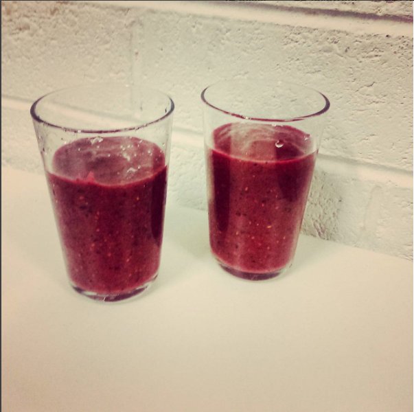 1eventsgroup's tweet photo. This morning, Paul treated us to delicious on brand smoothies! #fuel #deliciousfuel https://t.co/rzGE6GOBzT