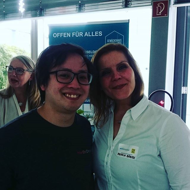 startindus's tweet photo. Look at our beautiful #startup people in #Düsseldorf! #StartupWoche #Mintano https://t.co/msrkXUOQNh