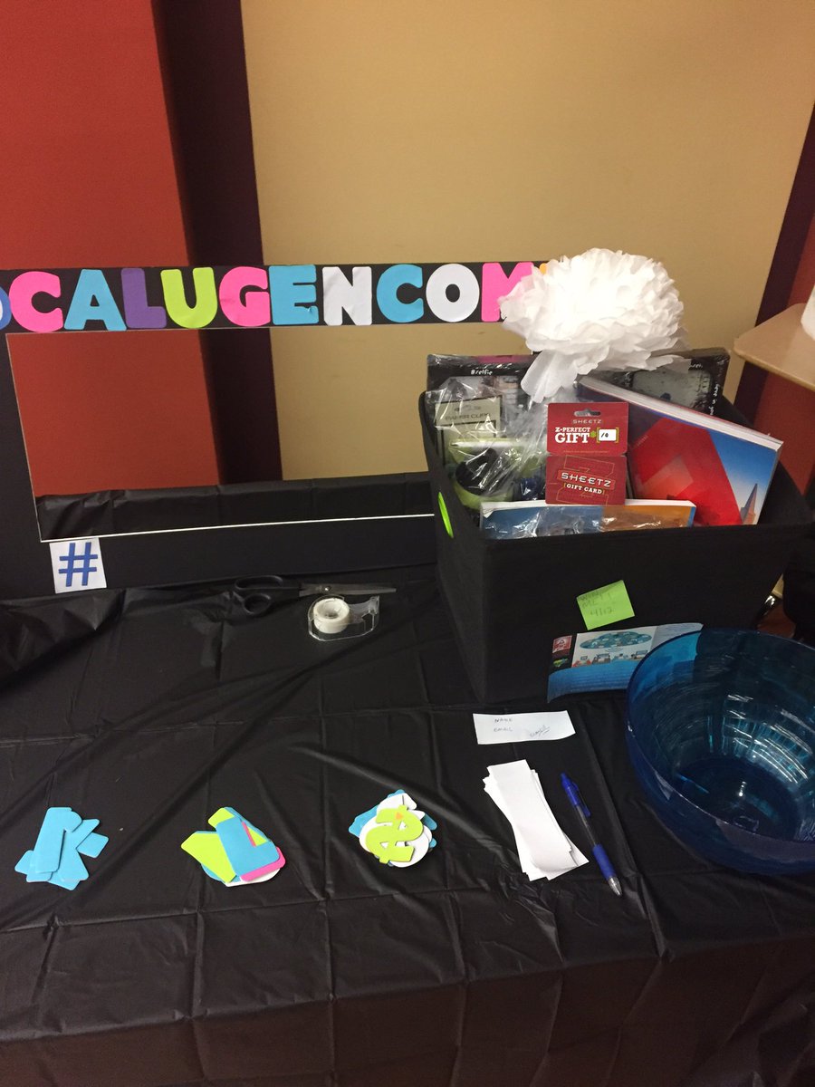 CalUGenComm's tweet photo. Come to linked in live for a chance to win this basket! Starts at 11 #GenComm https://t.co/EKiNt59lNQ
