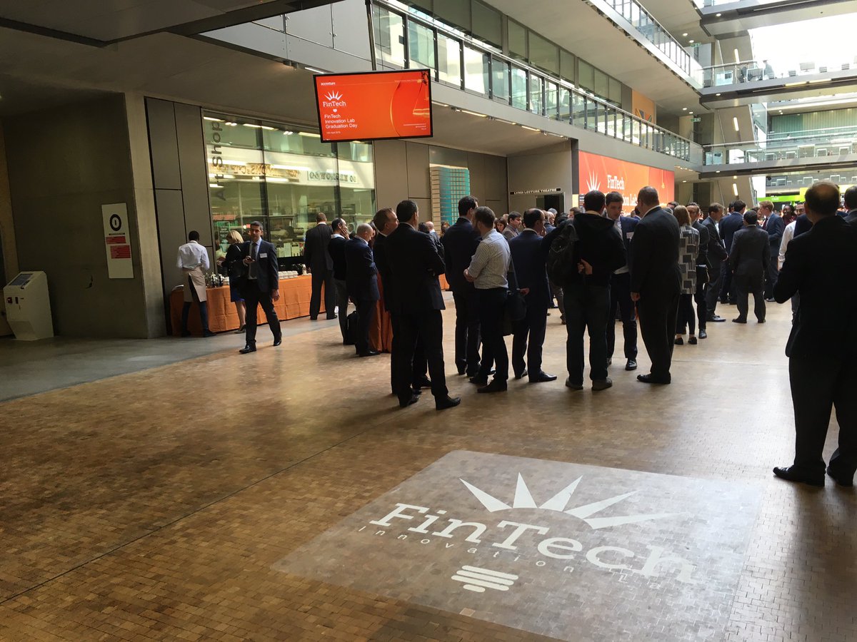 IrishStartUpTV's tweet image. Incredible surroundings here in London for the @FinTechLabLDN Grad Day - best of luck to all teams pitching shortly!