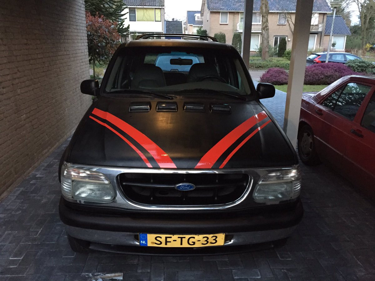 rollingblunder2's tweet photo. We maken vorderingen.... Einde nog niet in zicht #nogzoveeltedoen #carbagerun https://t.co/5zR5WFHBpv