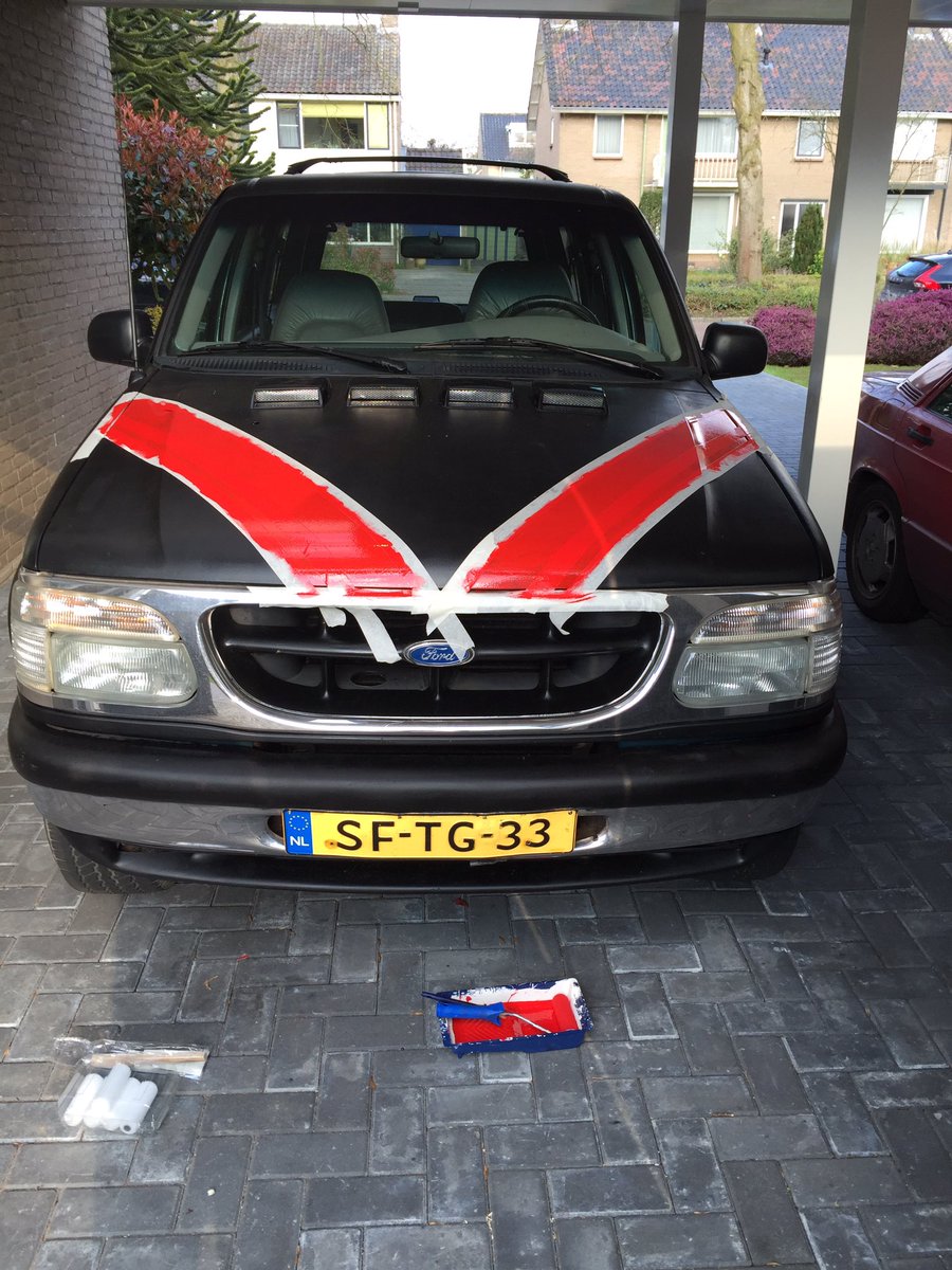 rollingblunder2's tweet photo. We maken vorderingen.... Einde nog niet in zicht #nogzoveeltedoen #carbagerun https://t.co/5zR5WFHBpv