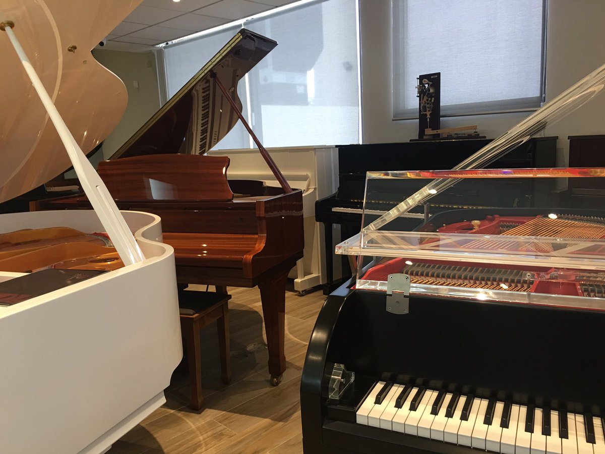 GEVENTOSPR's tweet photo. Ya listos para lo nuevo de @stevanmicheo como empresario y musico desde Stevan Micheo Piano Gallery https://t.co/EIVbKgbVyk