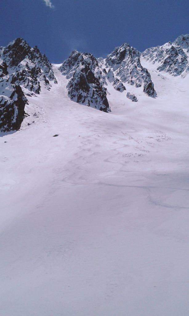 Pitucat66's tweet photo. Canal de Velletes!! 
Paradis de la neige fraîche au Cerdagne sur le côté nord. #NWPD#lugaresdenieve#skiprimavera#66 https://t.co/VdyIib5qPV