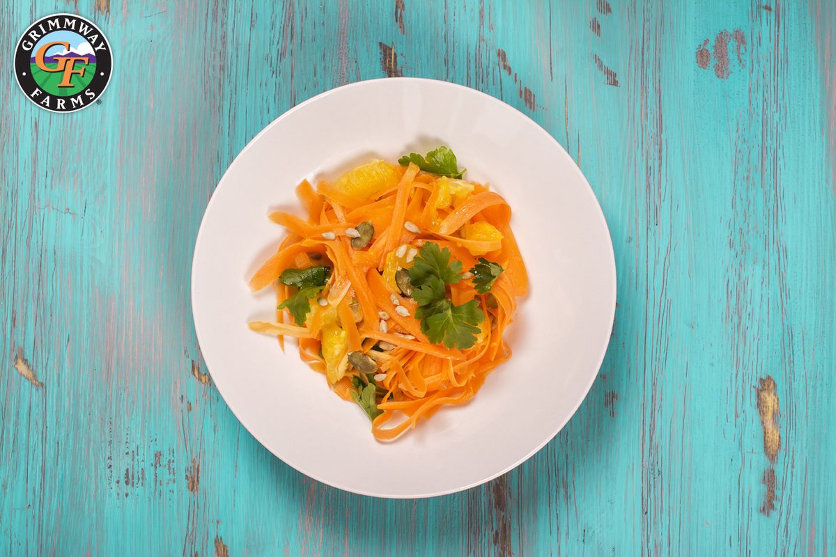 GrimmwayFarms's tweet photo. #CarrotTipTuesday Sub your lettuce greens for peeled #carrots for a fresh & crunchy salad alternative! #JustCrunchEm https://t.co/mEkv7bi7cB