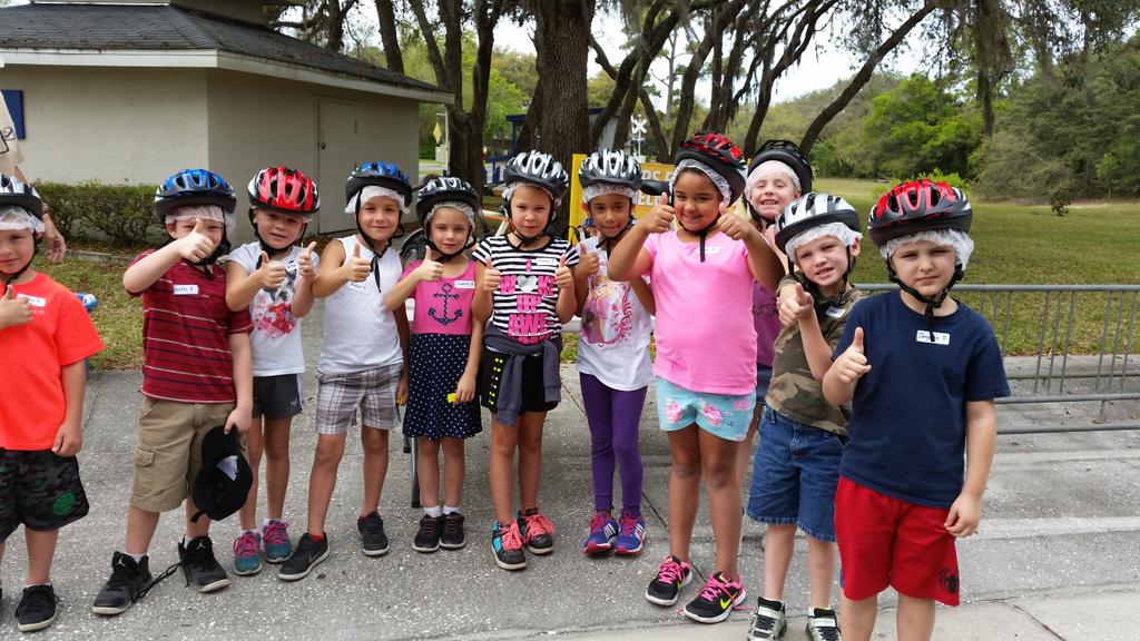 st_lipinski's tweet photo. Safety first! #firstgrade #ilovefirstgrade #bikesafety @HudsonElem @pascophotos https://t.co/qdeEGLmC6b