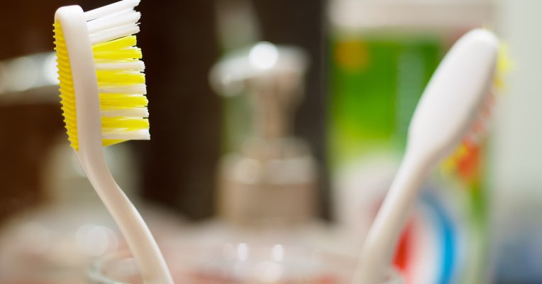 TheNewITNews's tweet image. What can a toothbrush teach us about #IoT #business_models? dlvr.it/L2WpHx