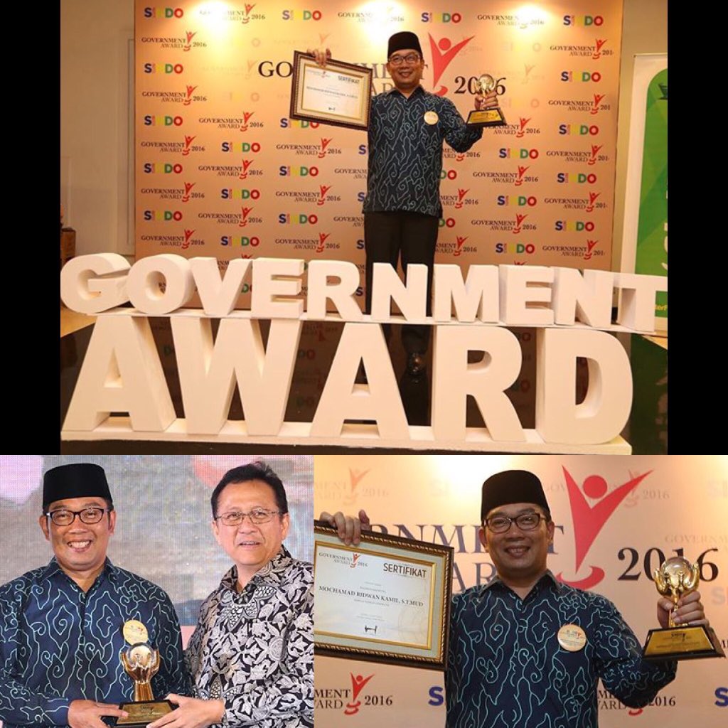 Malam ini menerima Government Award dari Sindo Weekly untuk kategori Inspirational Leader. Hatur nuhun utk pembaca.