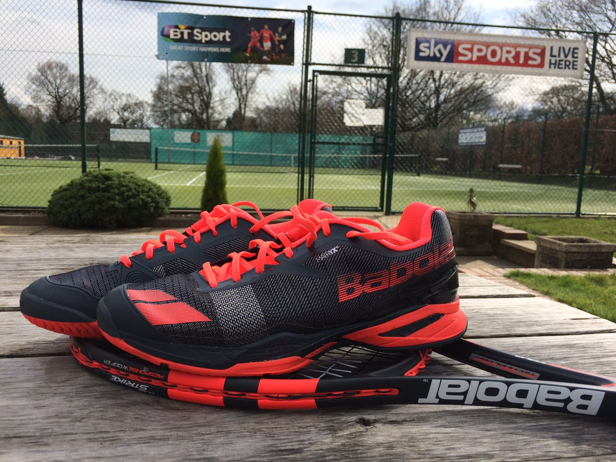 SOLIHULLARDEN's tweet image. How's your Tennis attire looking this summer? Coach Alex with some strong moves here at Solihull Arden@BabolatUK